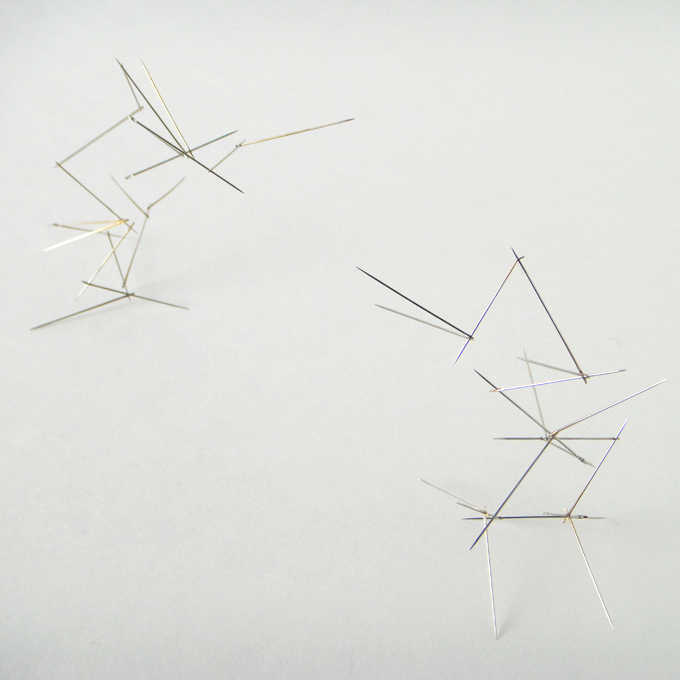 <b>Structure III</b><br>
Needles inserted one into the other<br>
11 x 23 x 20 cm<br>
2011